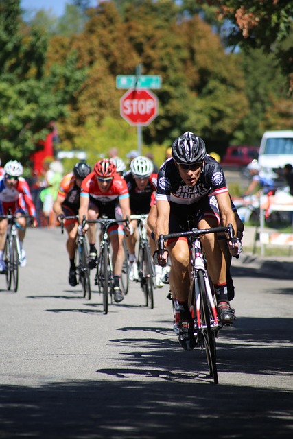 不仅向世界 不仅向世界